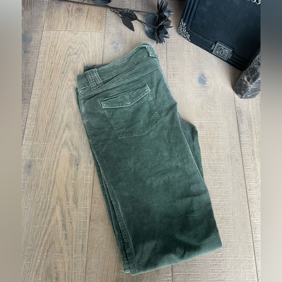 American Eagle corduroy Jean - Picture 2 of 2